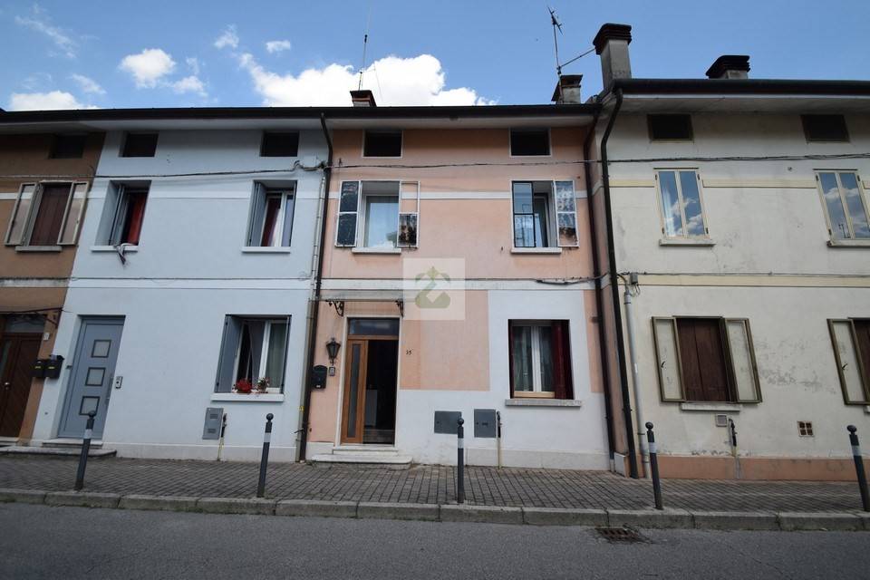 casa indipendente in vendita a Schio