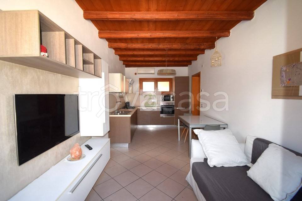 appartamento in vendita a Schio in zona Magrè