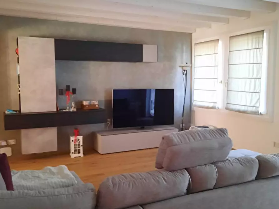 casa indipendente in vendita a Schio