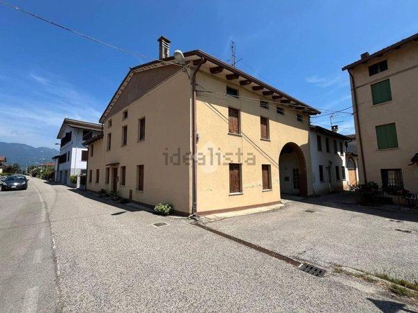 casa indipendente in vendita a Schio in zona Giavenale