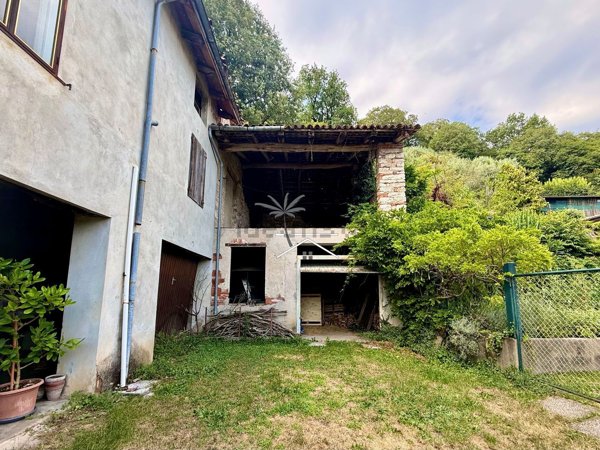 casa indipendente in vendita a Schio in zona Magrè