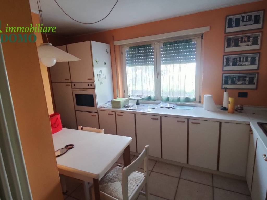 casa indipendente in vendita a Schio in zona Poleo