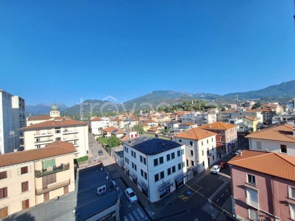appartamento in vendita a Schio in zona Monte Magrè