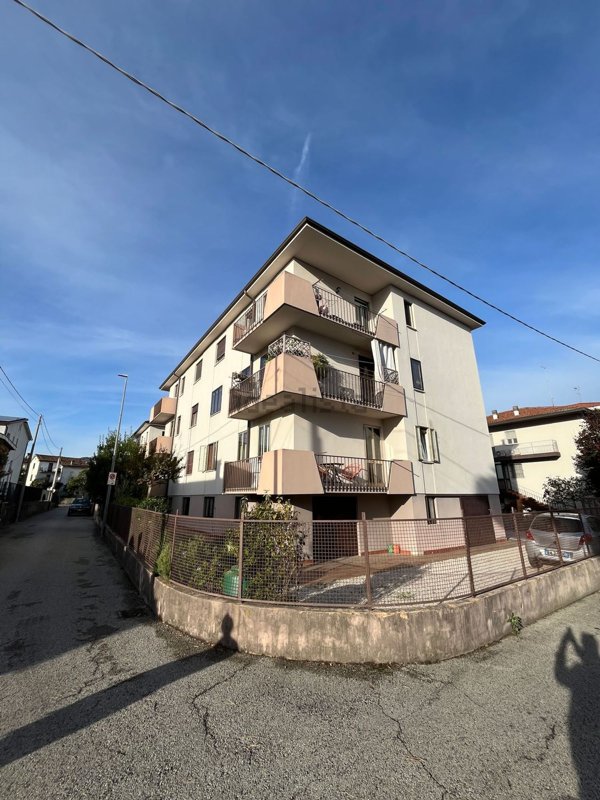 appartamento in vendita a Schio in zona Santa Croce