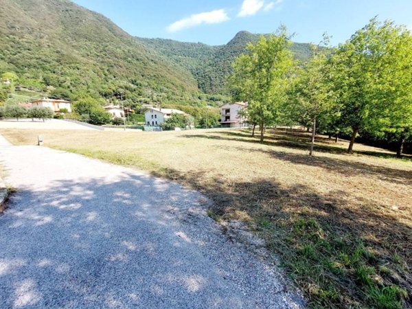 terreno agricolo in vendita a Solagna