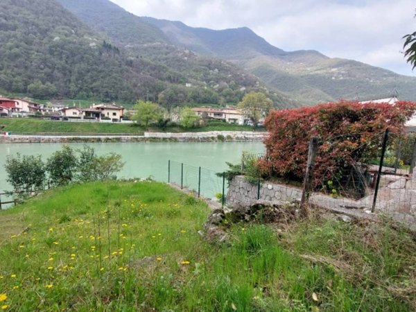 casa indipendente in vendita a Solagna