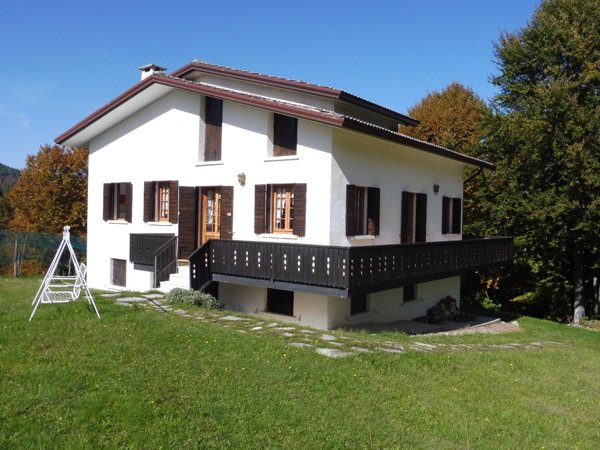 casa indipendente in vendita a Solagna
