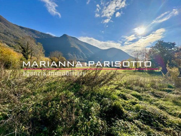 casa indipendente in vendita a Solagna