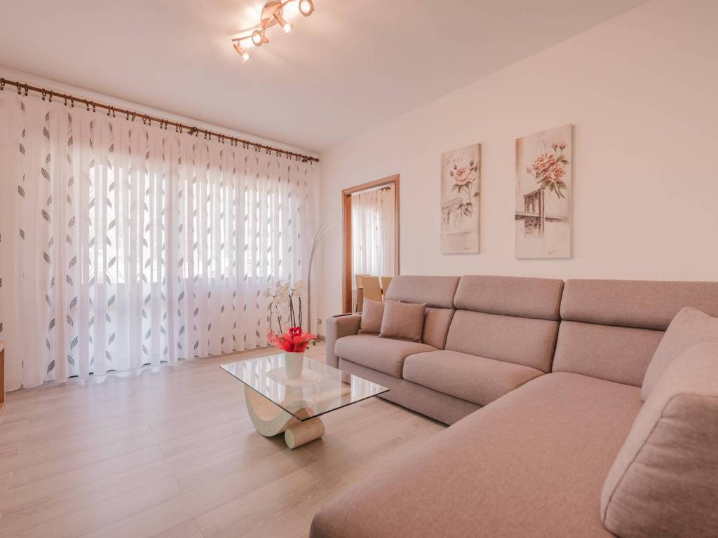 intera palazzina in vendita a Solagna