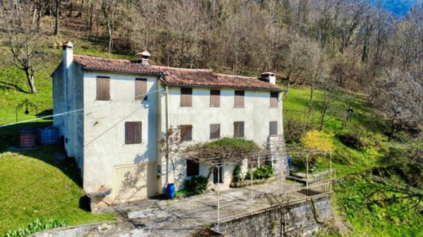 casa indipendente in vendita a Solagna