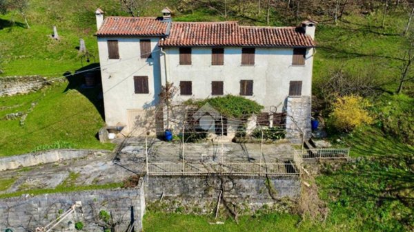 casa indipendente in vendita a Solagna