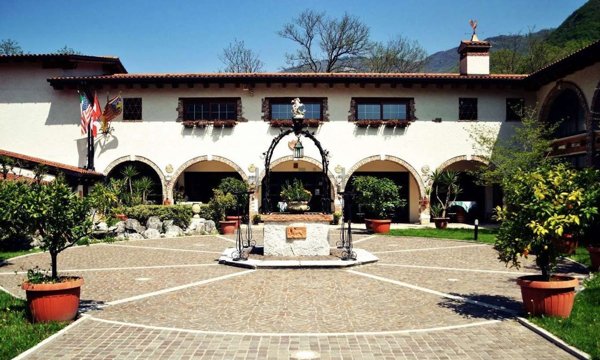 negozio in vendita a Solagna