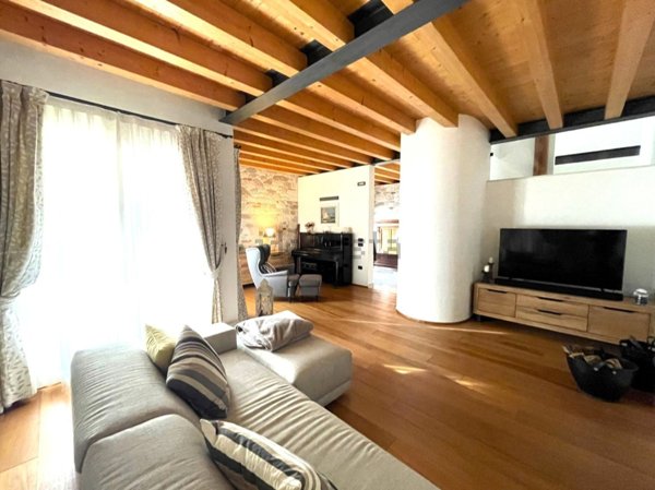 casa indipendente in vendita a Solagna