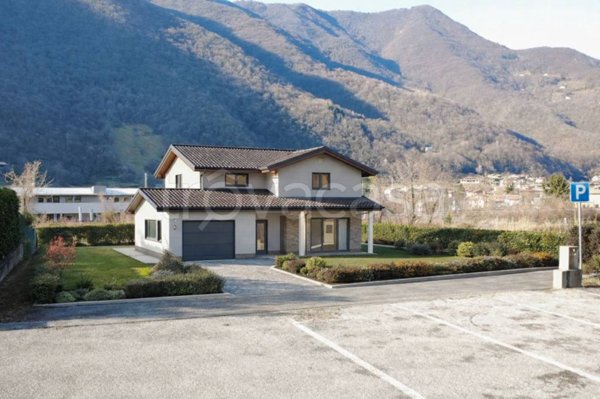 villa in vendita a Solagna in zona Mignano