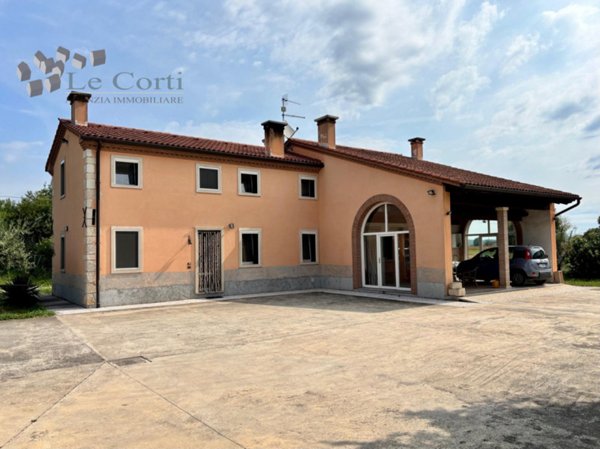 casa indipendente in vendita a Sossano