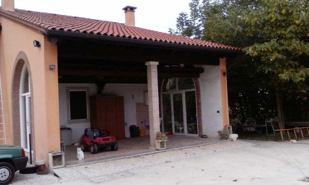 casa indipendente in vendita a Sossano