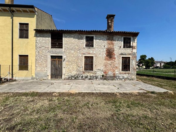 casale in vendita a Sossano