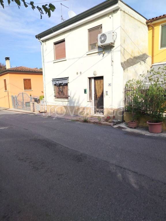 appartamento in vendita a Sossano in zona Colloredo