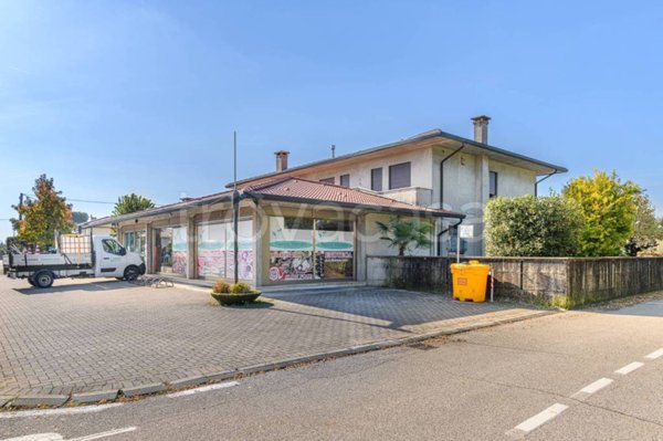 casa indipendente in vendita a Tezze sul Brenta in zona Belvedere