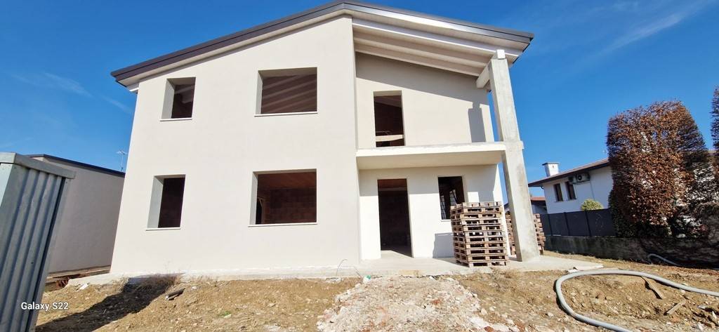 casa indipendente in vendita a Tezze sul Brenta in zona Belvedere