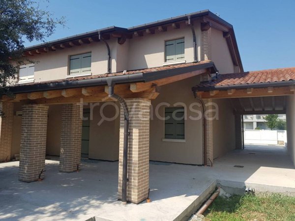casa indipendente in vendita a Tezze sul Brenta
