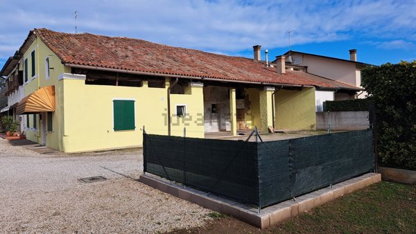 appartamento in vendita a Tezze sul Brenta in zona Belvedere