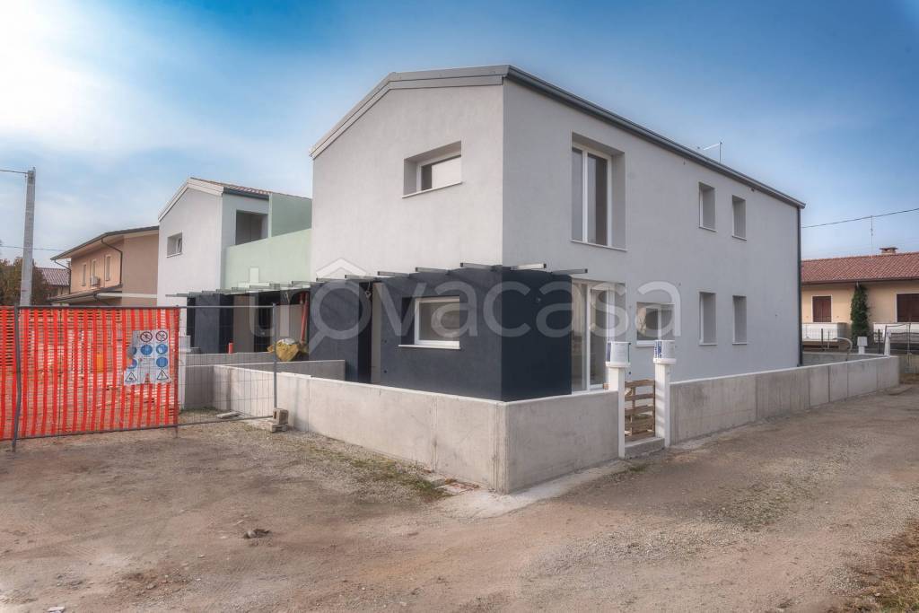appartamento in vendita a Tezze sul Brenta in zona Belvedere