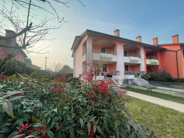 casa indipendente in vendita a Tezze sul Brenta in zona Belvedere