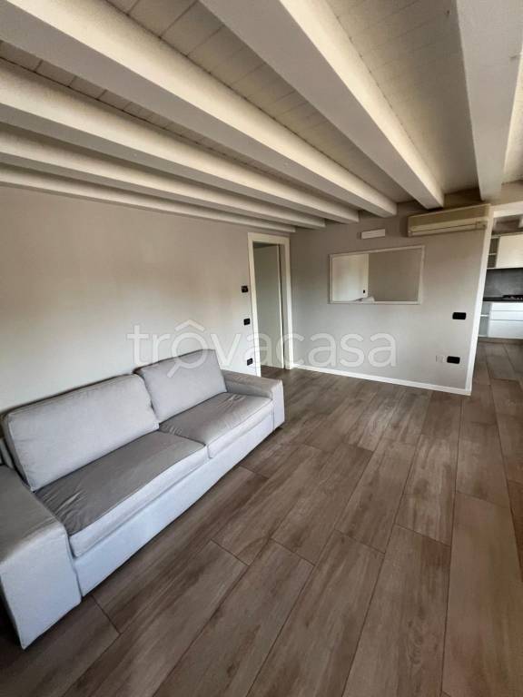 appartamento in vendita a Tezze sul Brenta in zona Belvedere
