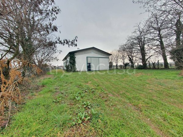 locale commerciale in vendita a Tezze sul Brenta