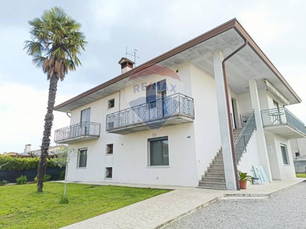 casa indipendente in vendita a Tezze sul Brenta in zona Belvedere