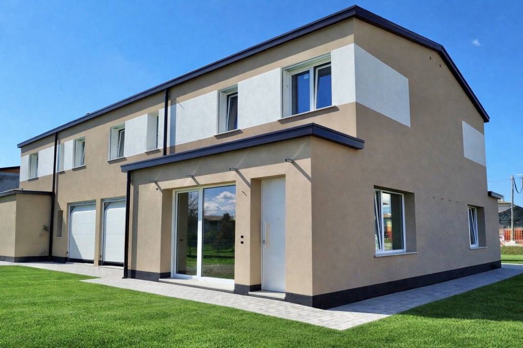 casa indipendente in vendita a Tezze sul Brenta in zona Tezze