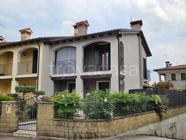 casa indipendente in vendita a Tezze sul Brenta in zona Tezze