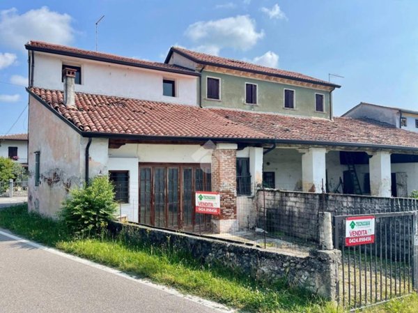 casa indipendente in vendita a Tezze sul Brenta in zona Tezze