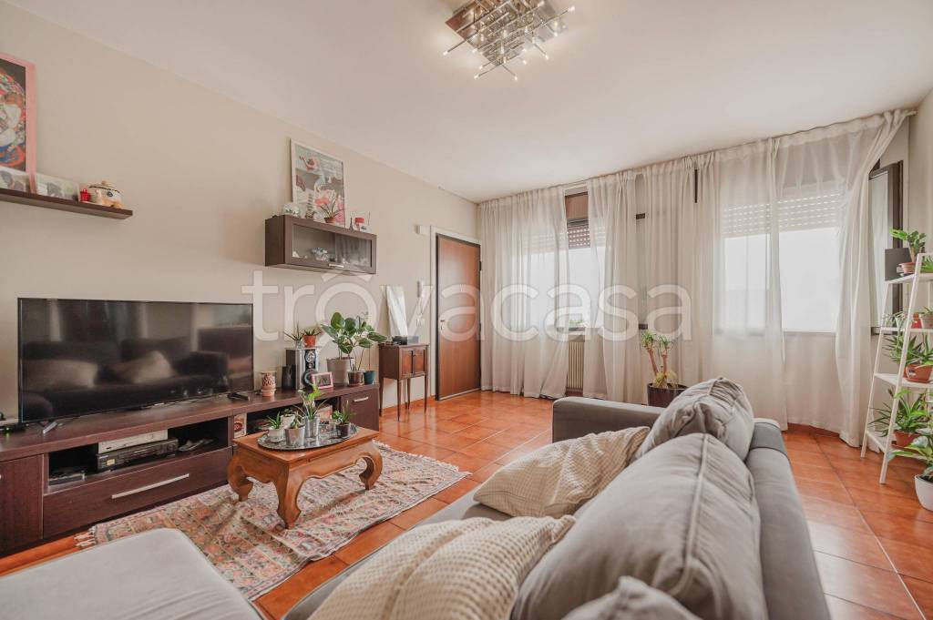 appartamento in vendita a Tezze sul Brenta in zona Belvedere