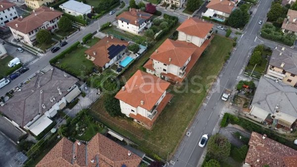 terreno edificabile in vendita a Tezze sul Brenta in zona Belvedere