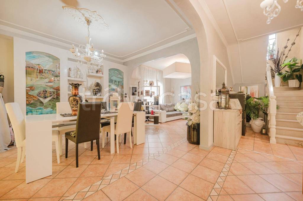 casa indipendente in vendita a Tezze sul Brenta in zona Belvedere