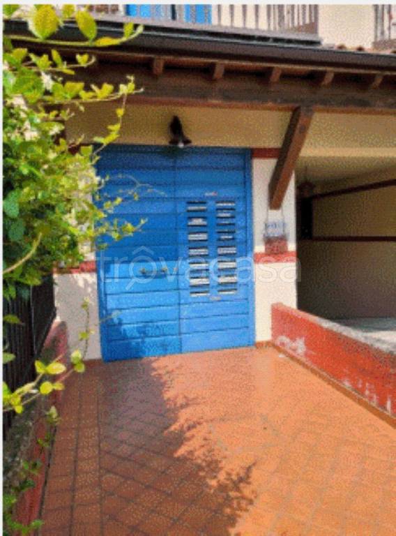 appartamento in vendita a Tezze sul Brenta in zona Belvedere