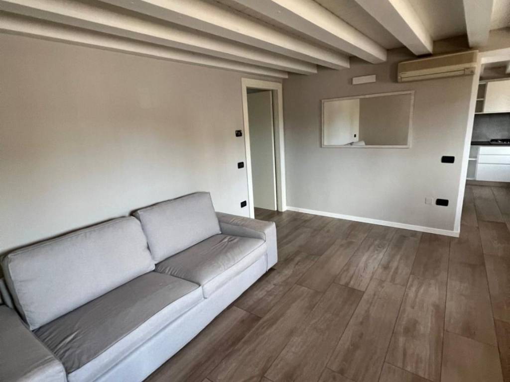 appartamento in vendita a Tezze sul Brenta in zona Belvedere