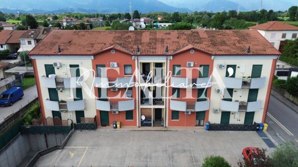appartamento in vendita a Tezze sul Brenta in zona Tezze