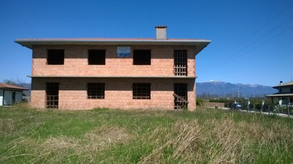 casa indipendente in vendita a Tezze sul Brenta in zona Belvedere