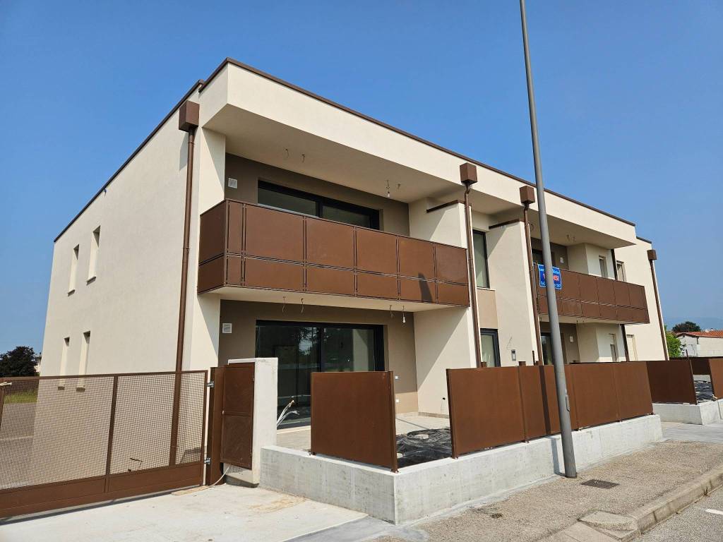 appartamento in vendita a Tezze sul Brenta in zona Belvedere