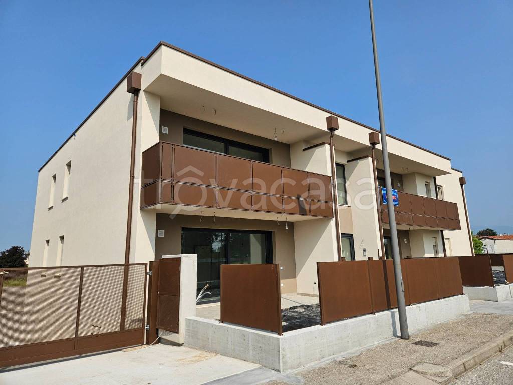 appartamento in vendita a Tezze sul Brenta in zona Belvedere
