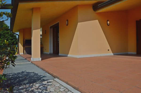 casa indipendente in vendita a Tezze sul Brenta in zona Campagnari