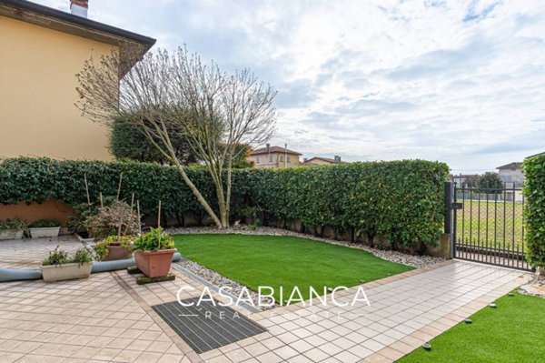 casa indipendente in vendita a Tezze sul Brenta