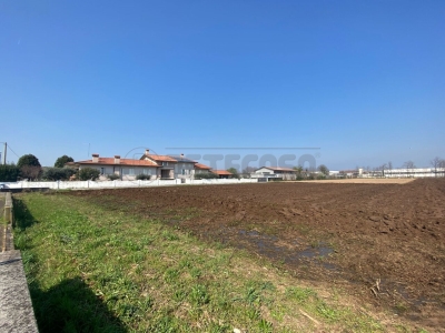 terreno edificabile in vendita a Tezze sul Brenta in zona Stroppari
