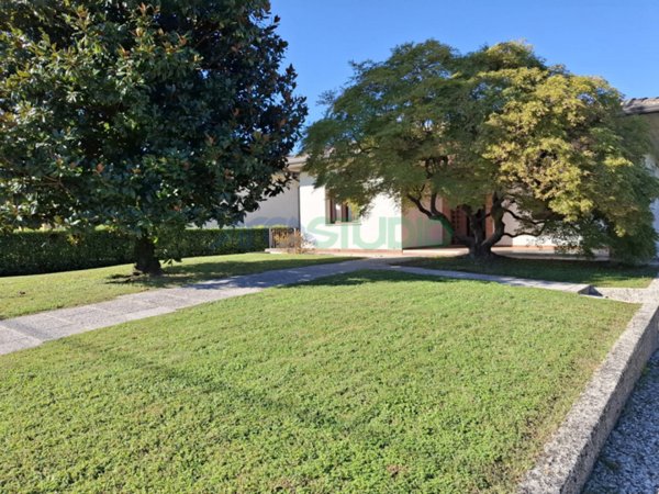 casa indipendente in vendita a Tezze sul Brenta