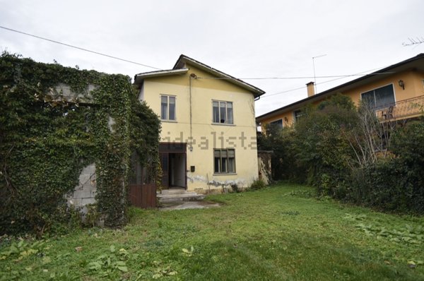 casa indipendente in vendita a Tezze sul Brenta