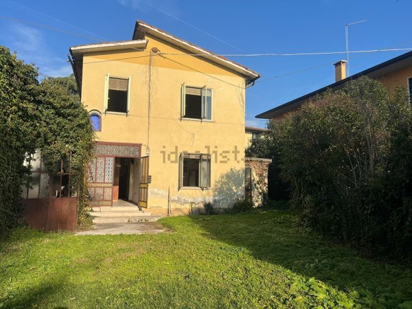 casa indipendente in vendita a Tezze sul Brenta