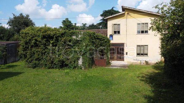 casa indipendente in vendita a Tezze sul Brenta in zona Belvedere
